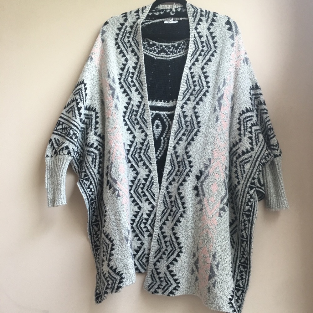 Maurices M/L Aztec print sweater